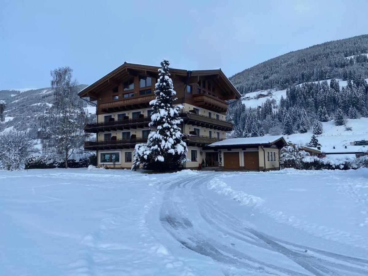 Pension Dorferwirt ブラームベルク・アム・ヴィルトコーゲル エクステリア 写真