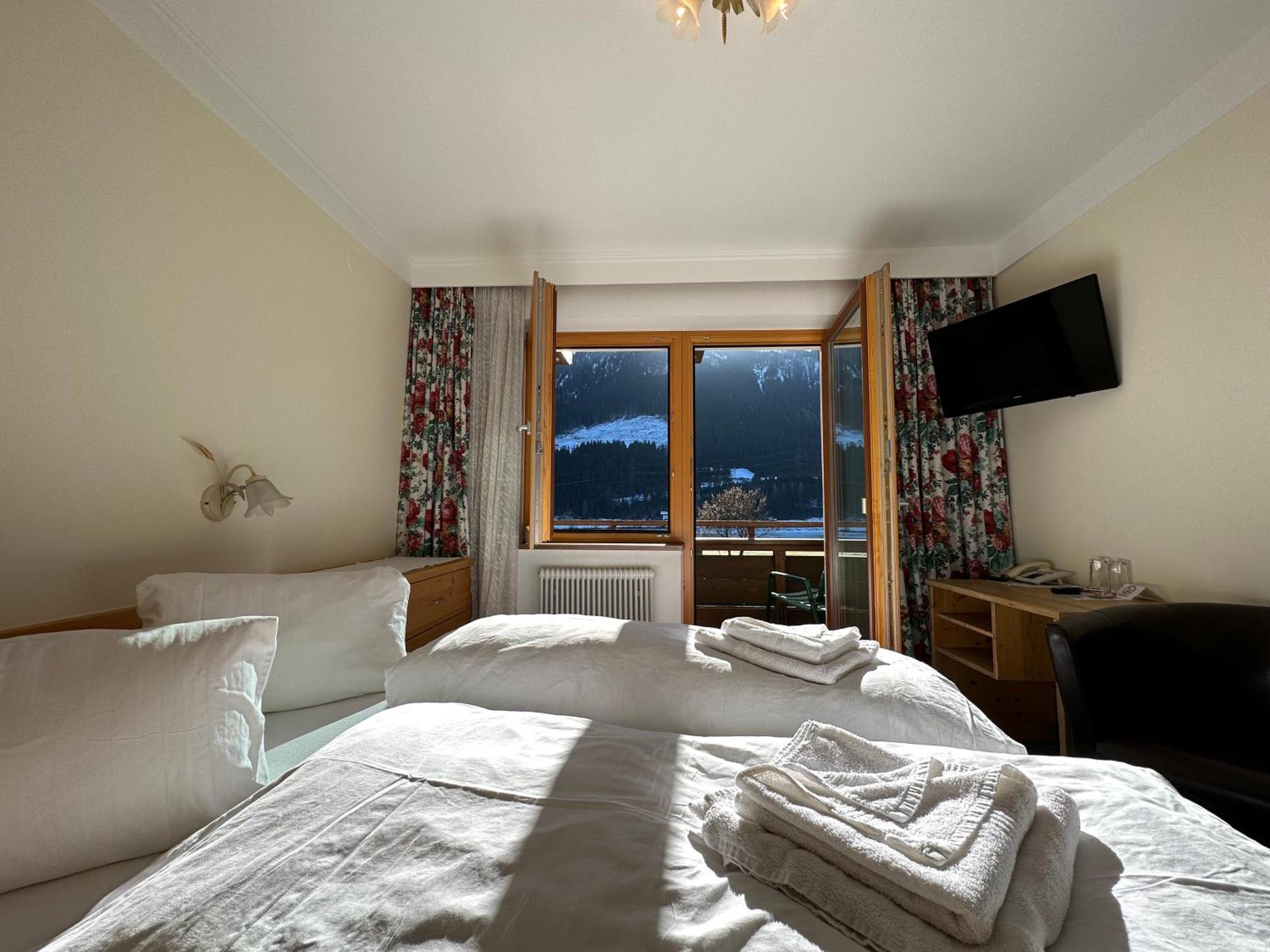 Pension Dorferwirt ブラームベルク・アム・ヴィルトコーゲル 部屋 写真