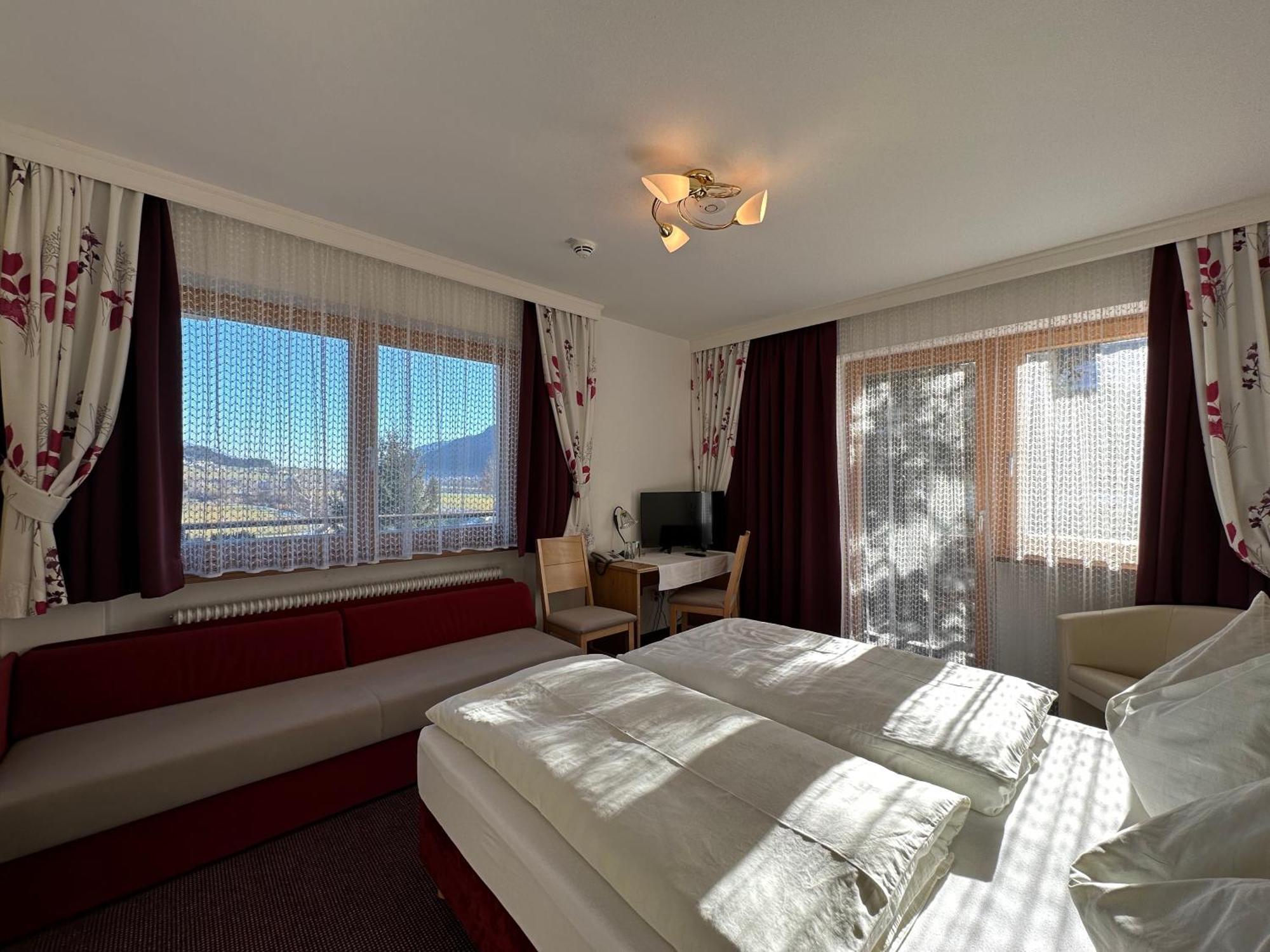 Pension Dorferwirt ブラームベルク・アム・ヴィルトコーゲル 部屋 写真